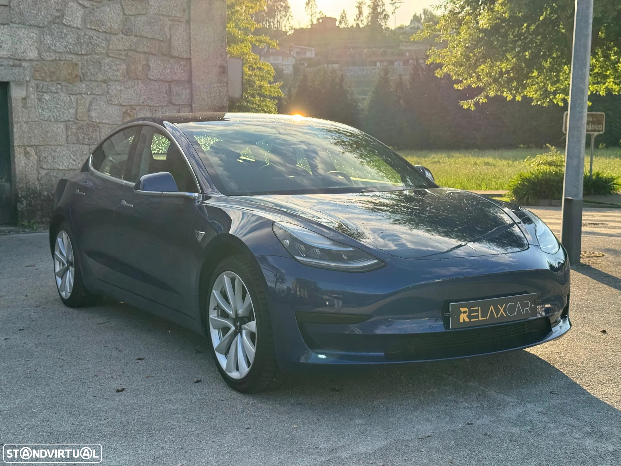 Tesla Model 3 Standard Range Plus RWD - 4
