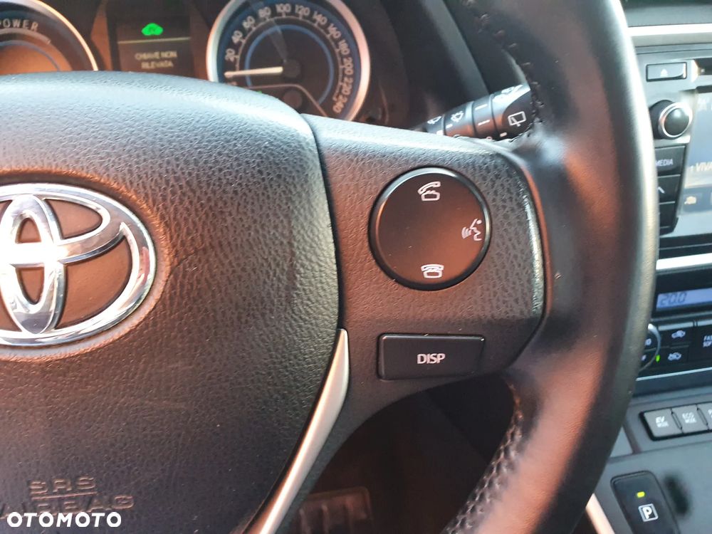 Toyota Auris 1.8 HSD Prestige - 19