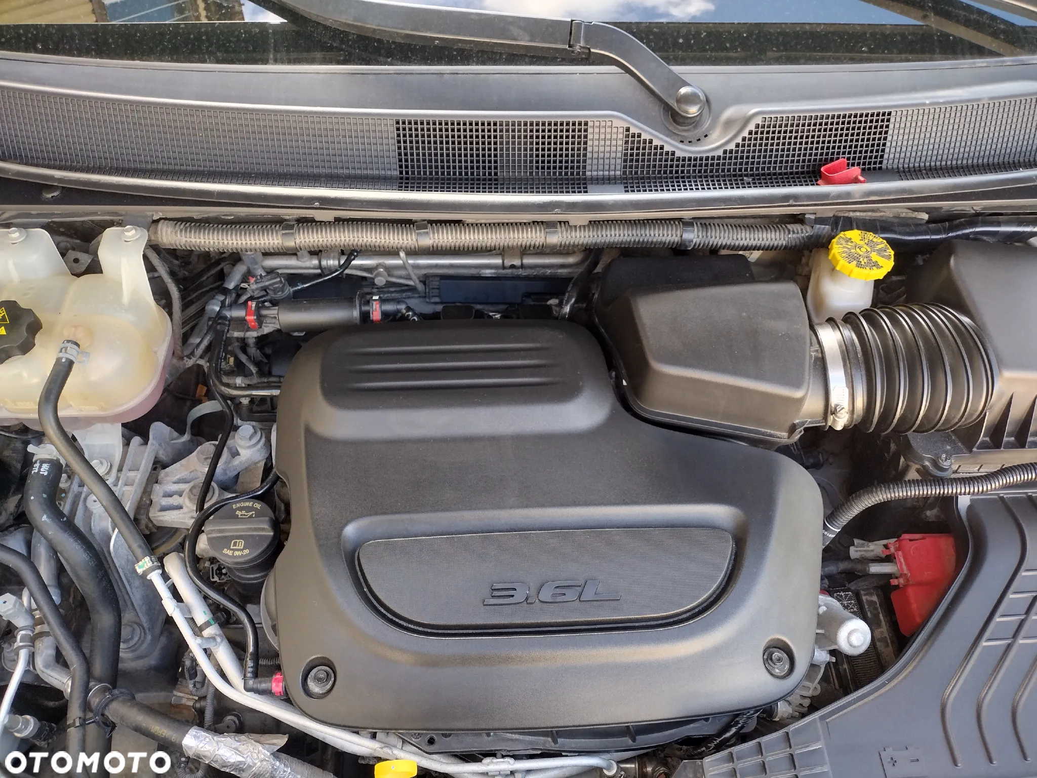 Chrysler Pacifica - 5