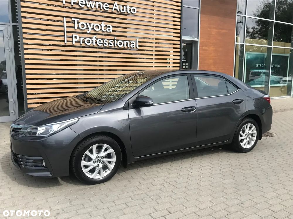 Toyota Corolla 1.6 Classic Plus - 4