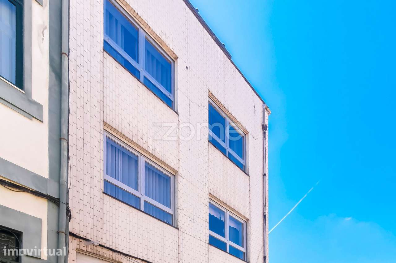 APARTAMENTO T2 COM DUAS SUITES NO PORTO - Grande imagem: 5/38