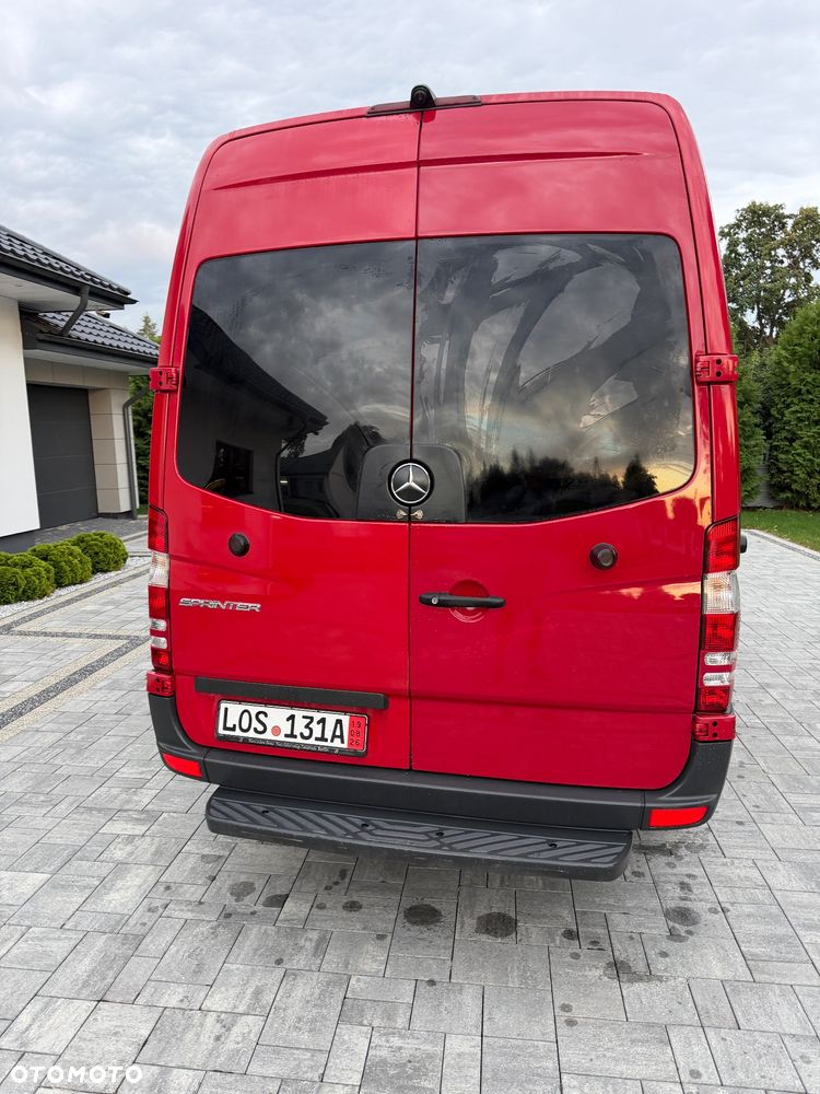 Mercedes-Benz Sprinter - 9