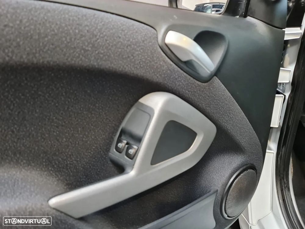 Smart ForTwo Coupé 0.8 cdi Passion 45 - 6