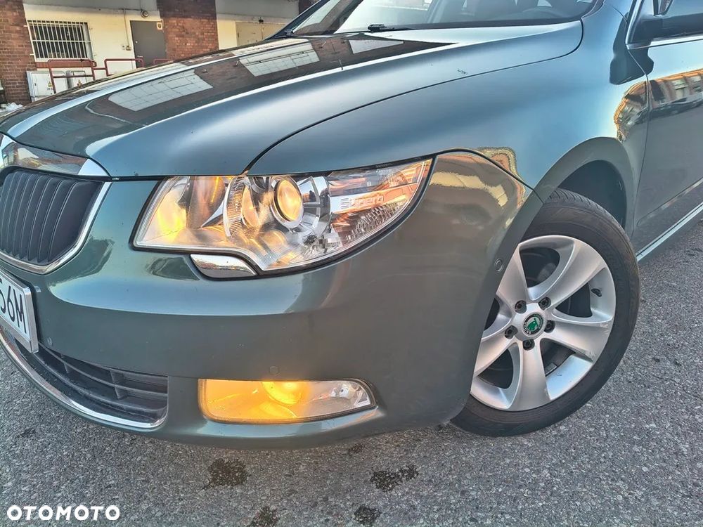 Skoda Superb 2.0 TDI Exclusive - 14