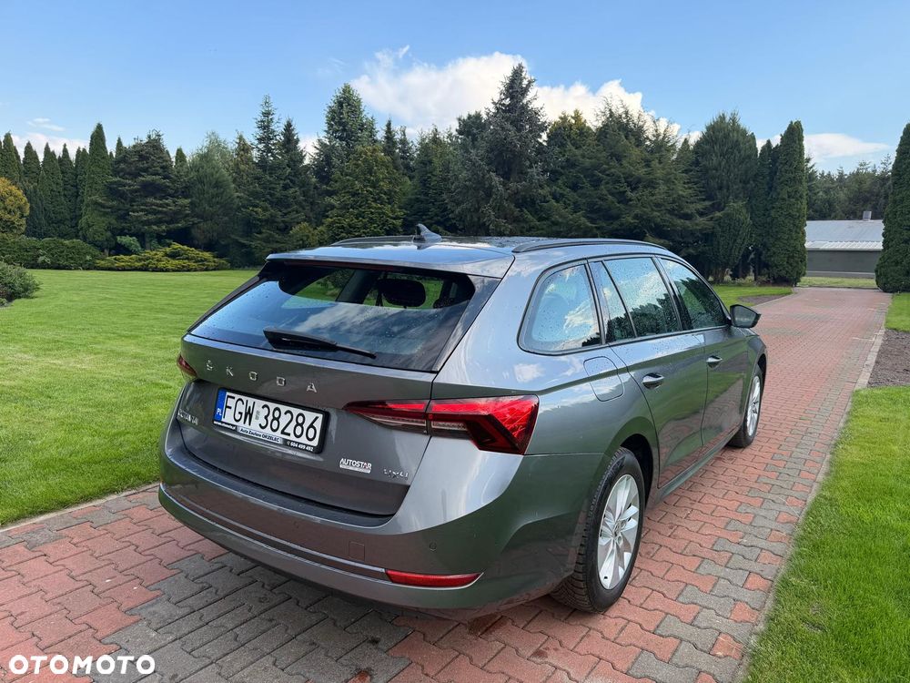 Skoda Octavia 2.0 TDI 4x4 Clever DSG - 26