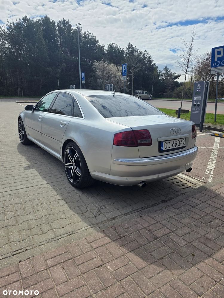 Audi A8 4.2 FSI Quattro - 5