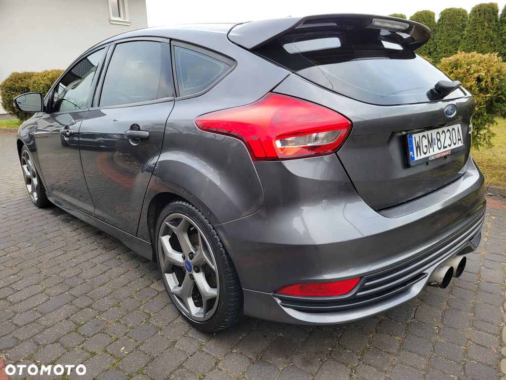 Ford Focus 2.0 EcoBoost ST-2 - 5