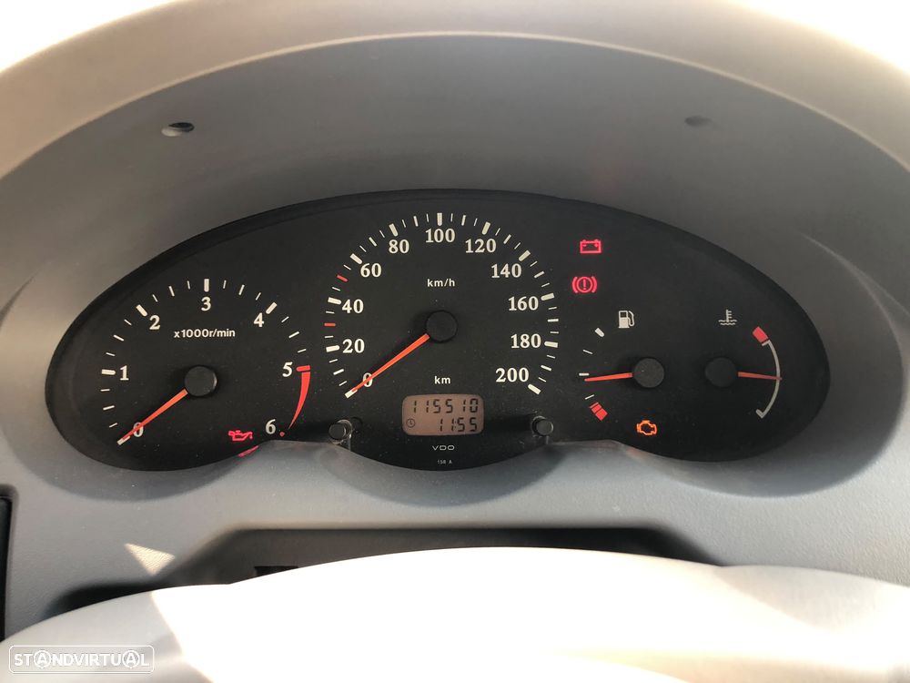 Nissan Micra 1.5 D Luxury - 4