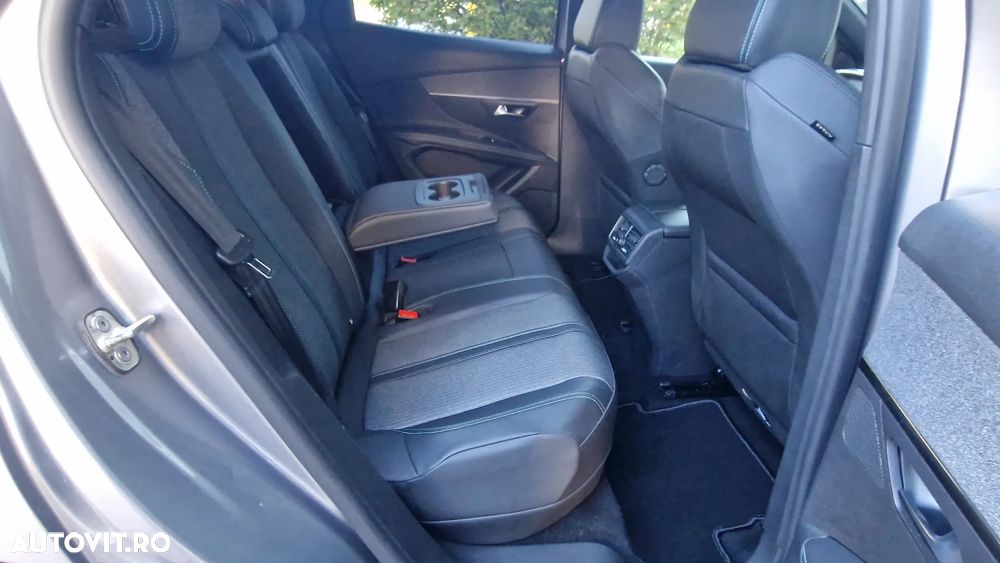 Peugeot 3008 PHEV 300 EAT8 4X4 Allure Pack - 23