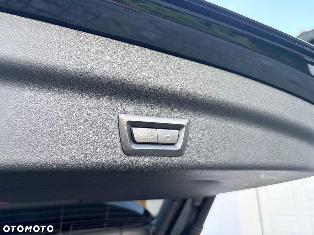 BMW iX1 eDrive20 66.5kWh xLine - 9