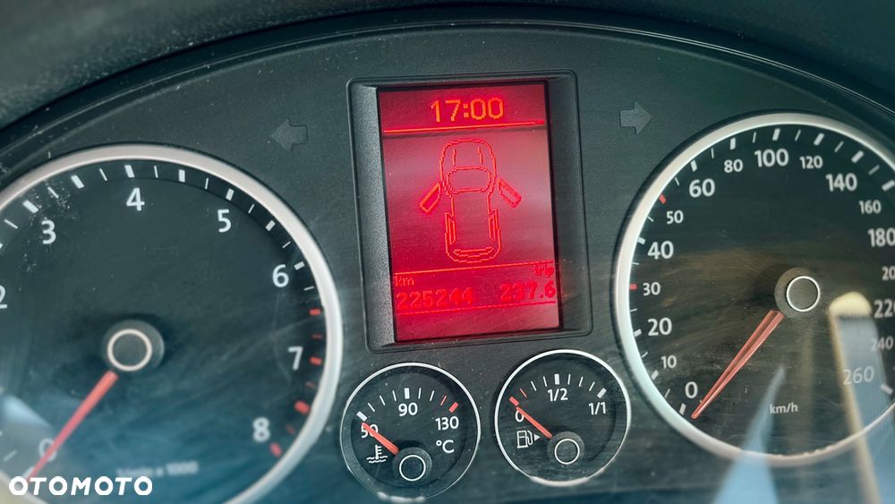 Volkswagen Tiguan - 15