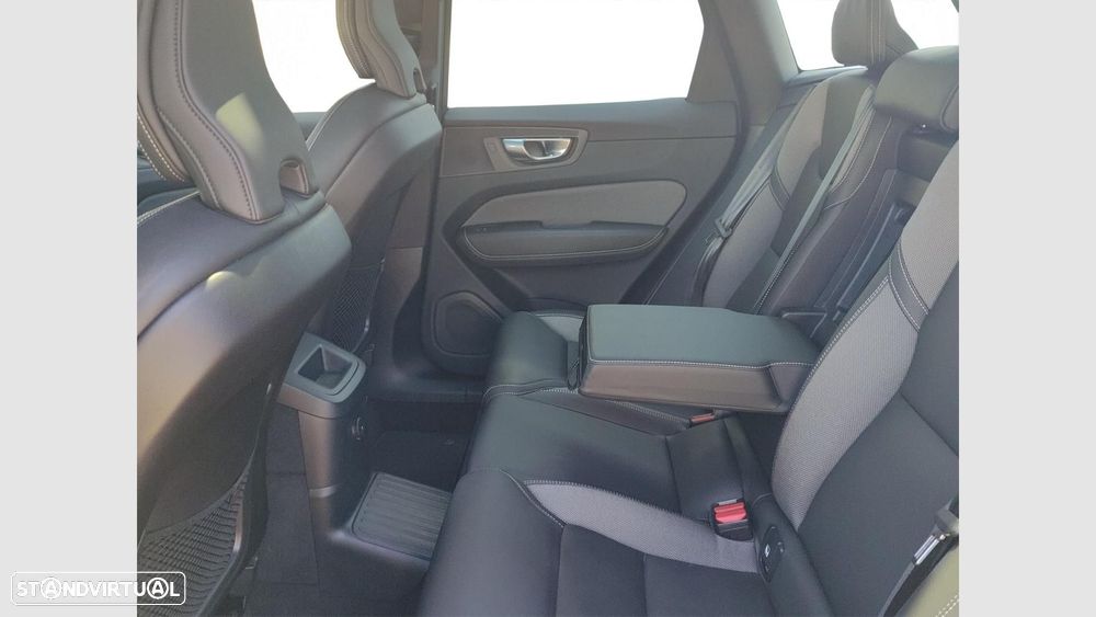 Volvo XC 60 2.0 T6 PHEV Plus Bright AWD - 16