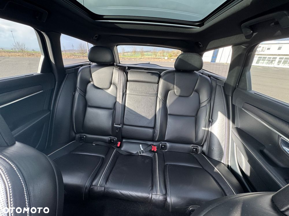 Volvo V90 D4 R-Design - 18