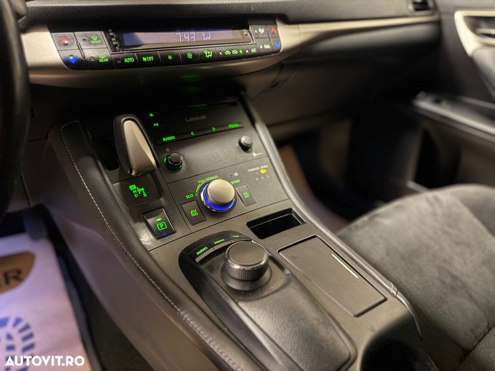 Lexus CT Limited Edition - 15