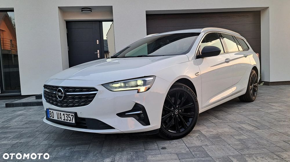 Opel Insignia - 1