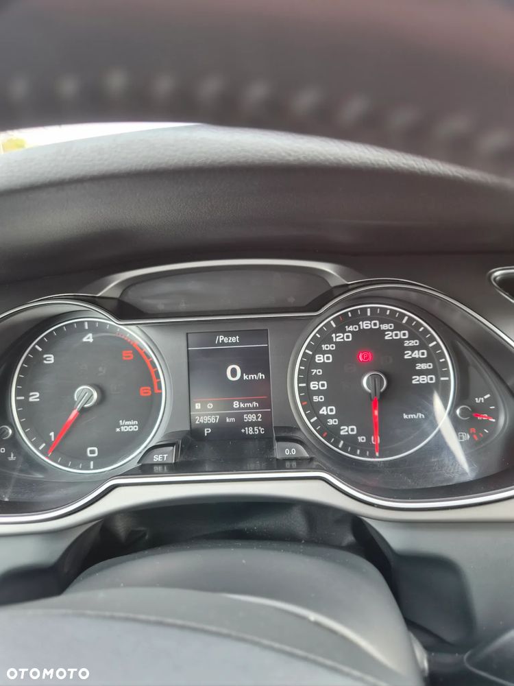 Audi A4 Avant 2.0 TDI Multitronic - 22