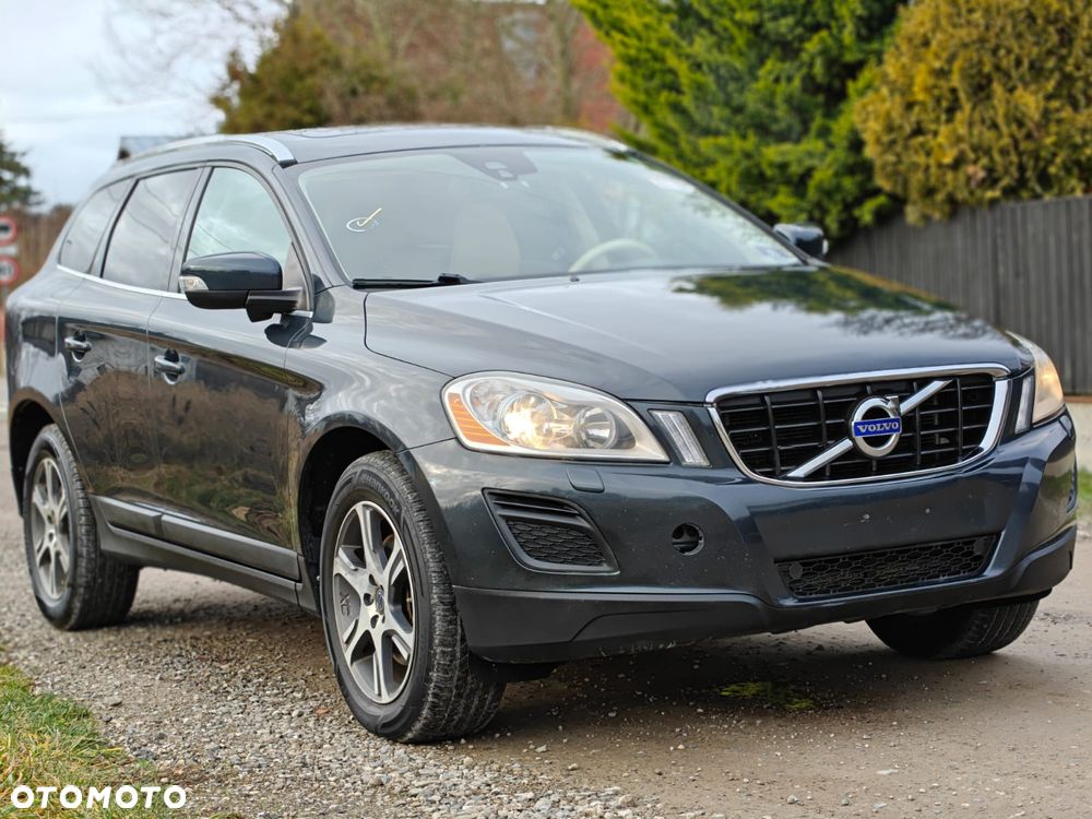 Volvo XC 60 T6 AWD Momentum - 6