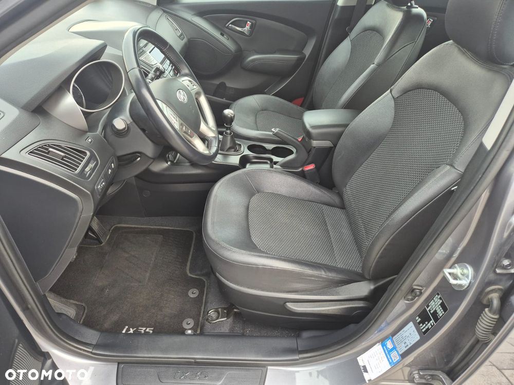 Hyundai ix35 1.6 2WD blue Style - 11