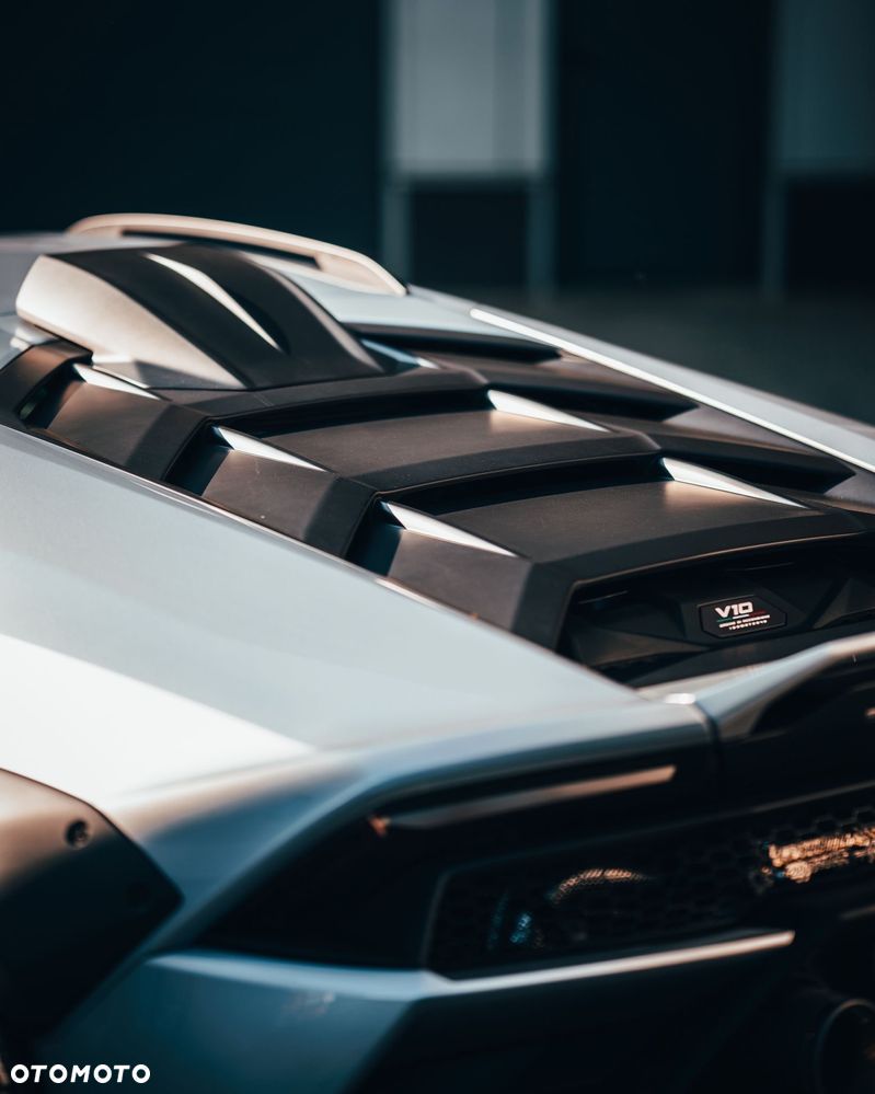 Lamborghini Huracan - 5
