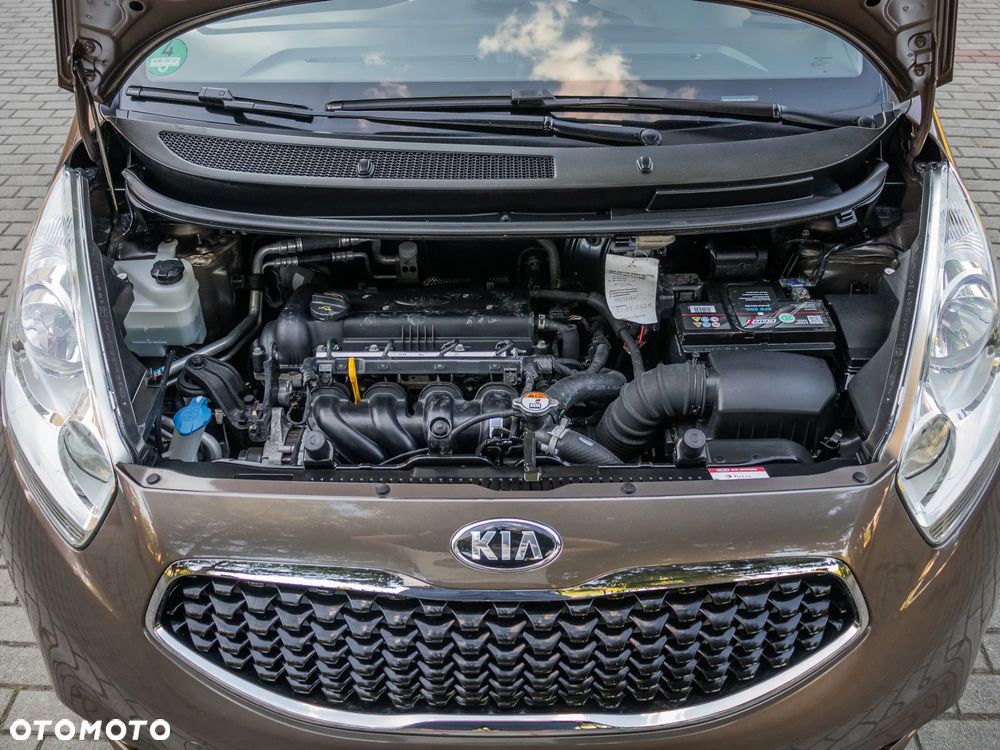 Kia Venga 1.6 CVVT Black Collection - 33