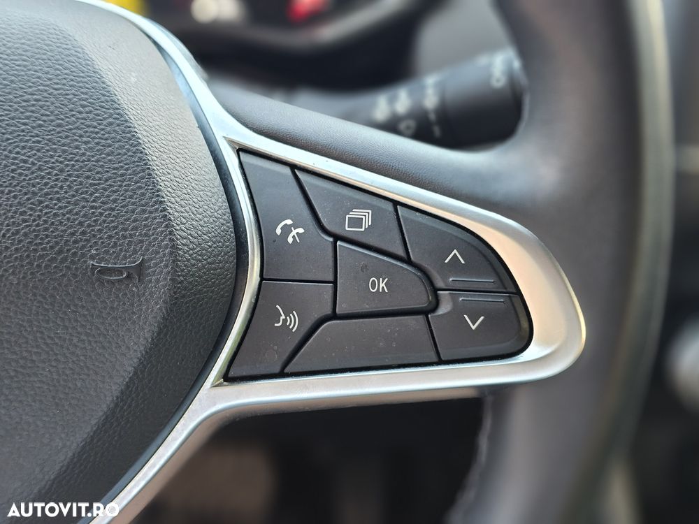 Renault Clio E-TECH Hybrid 140 BUSINESS EDITION - 24