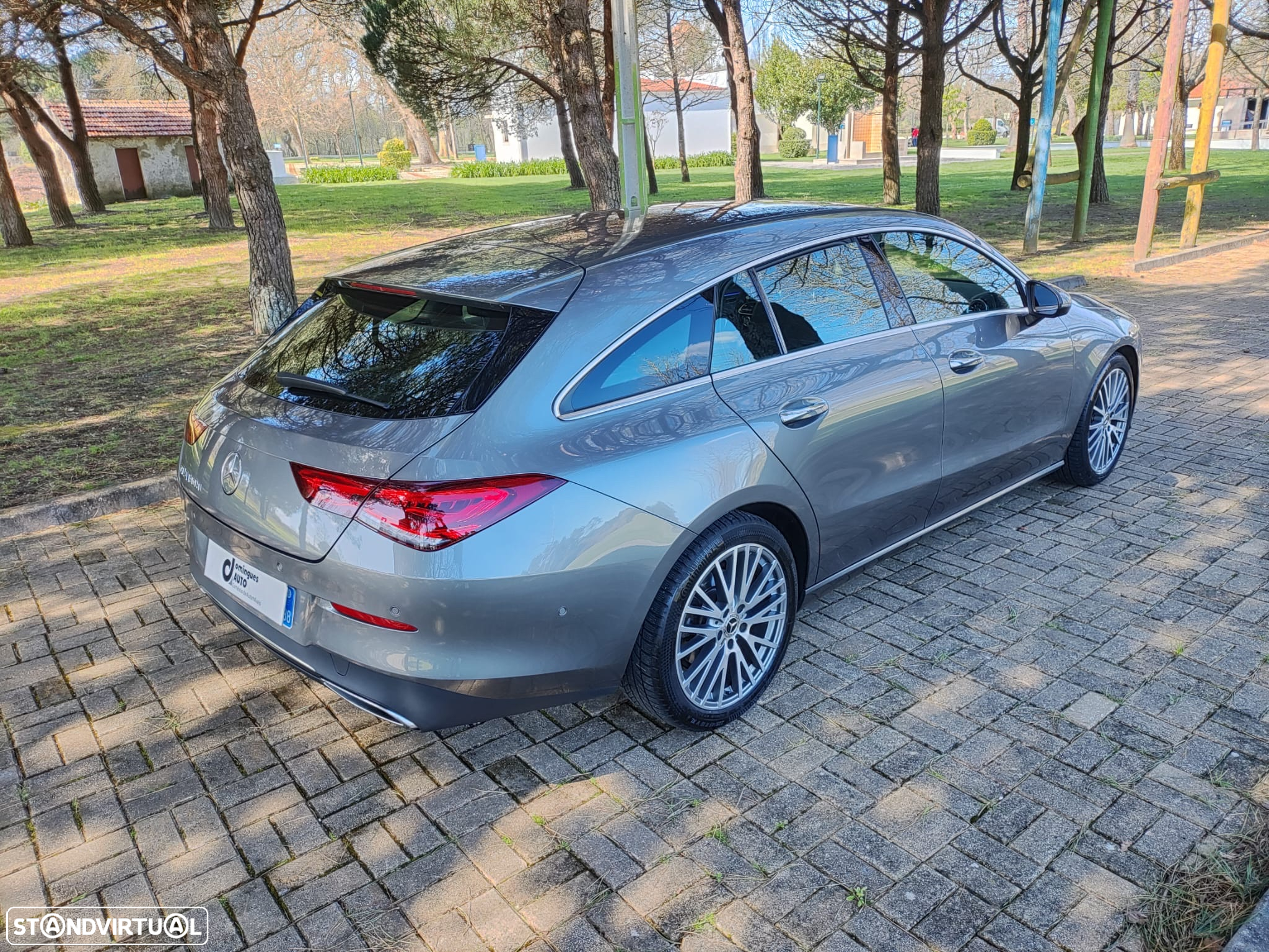 Mercedes-Benz CLA 180 d Shooting Brake 7G-DCT Progressive - 9