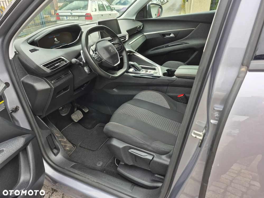 Peugeot 3008 - 23