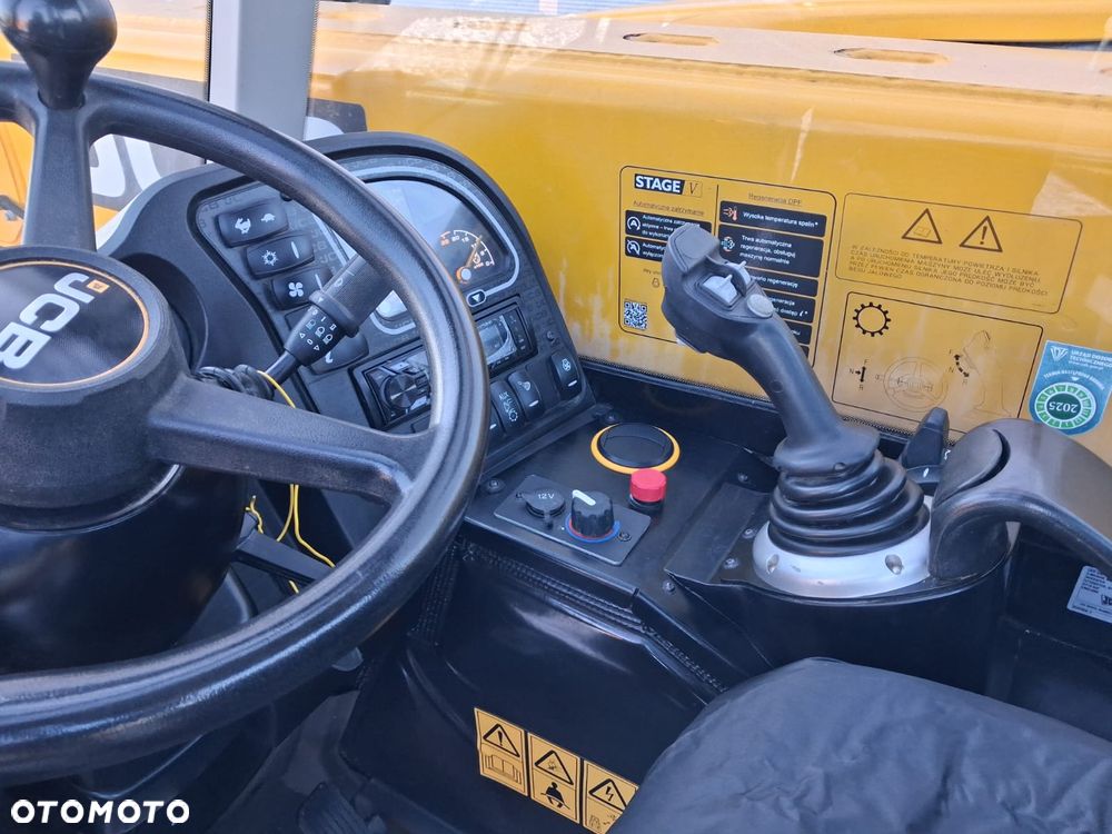 JCB 525-60 AG Plus - 20