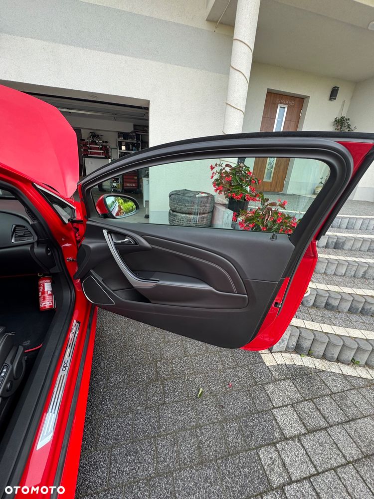 Opel Astra OPC Start/Stop - 14