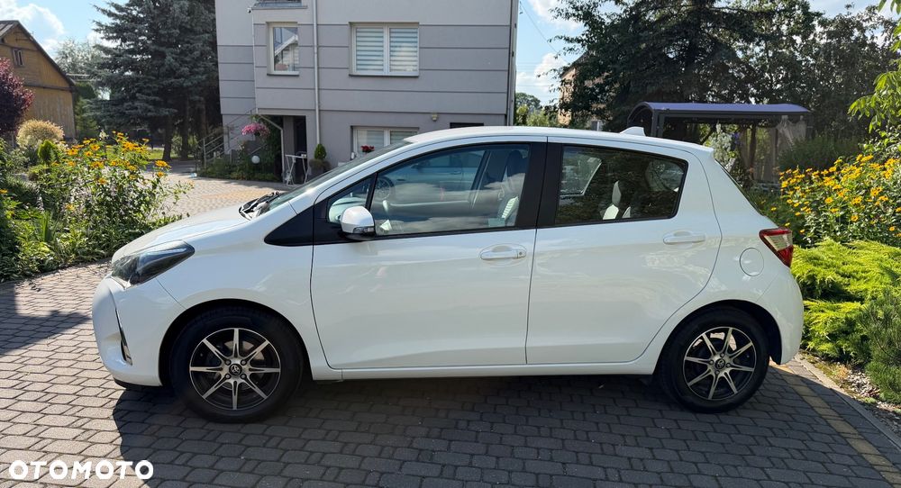 Toyota Yaris 1.5 Premium - 5