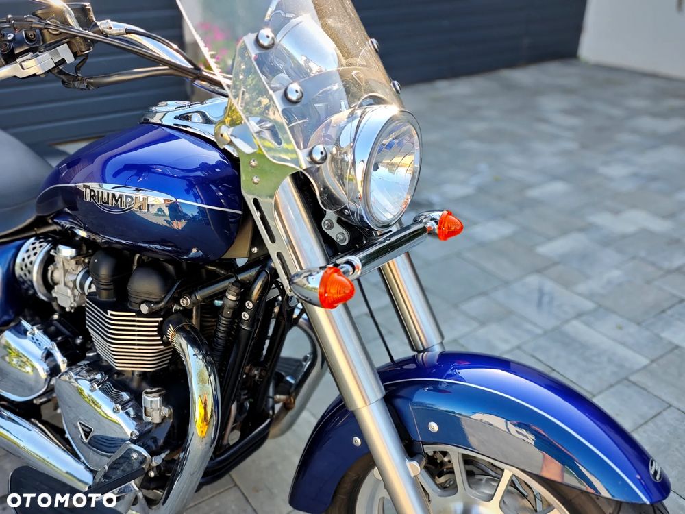 Triumph America - 35