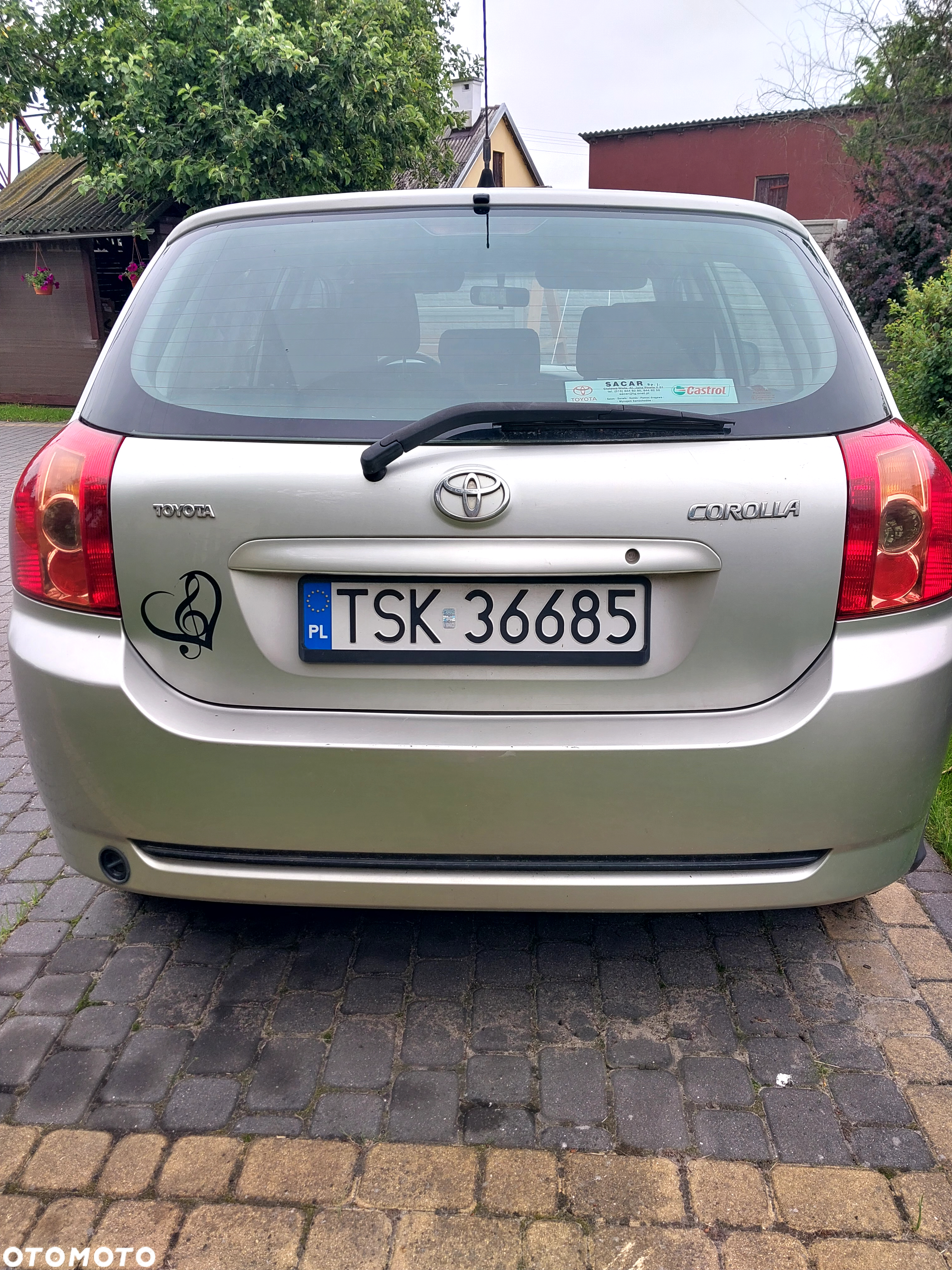 Toyota Corolla - 4