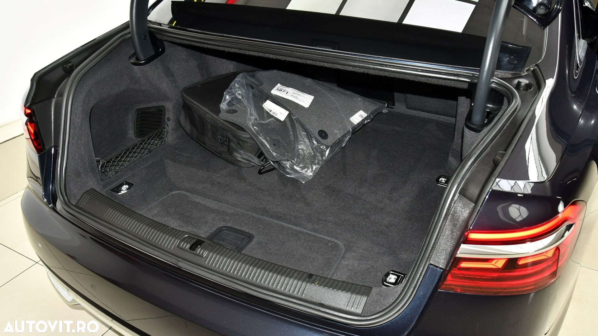 Audi A8 60 TFSI e quattro Tiptronic PHEV - 30