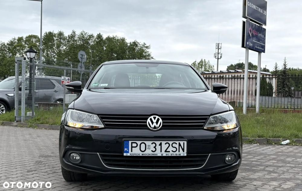 Volkswagen Jetta 1.4 TSI Highline - 2