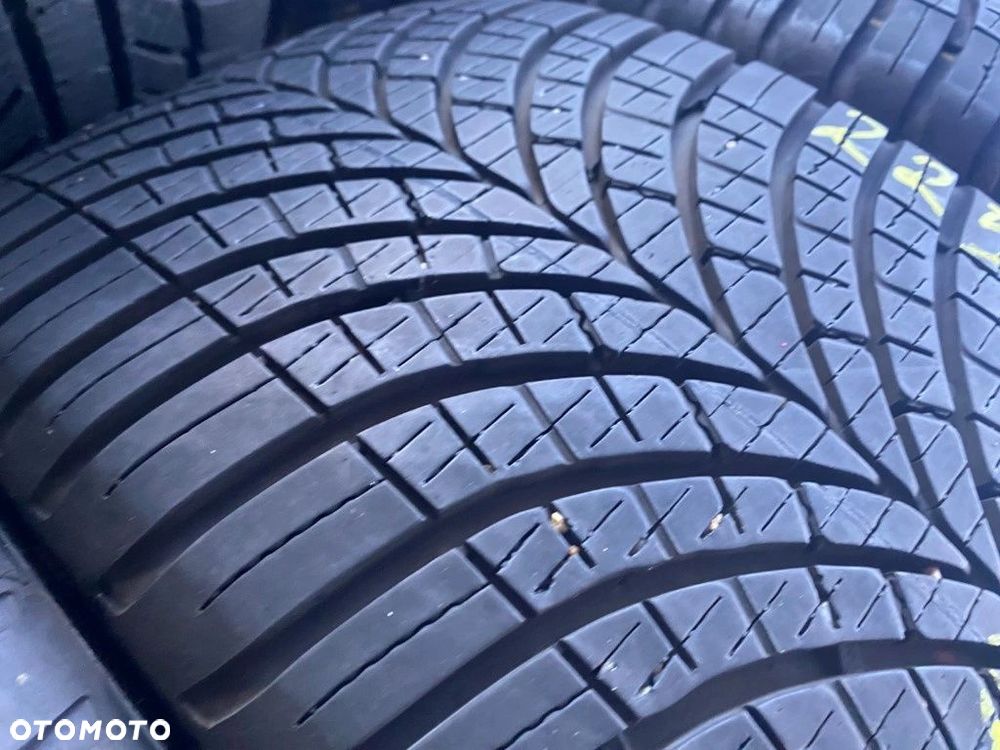 225/40r18 Goodyear Vector 4S gen3_6,2mm_4szt_(8) - 7