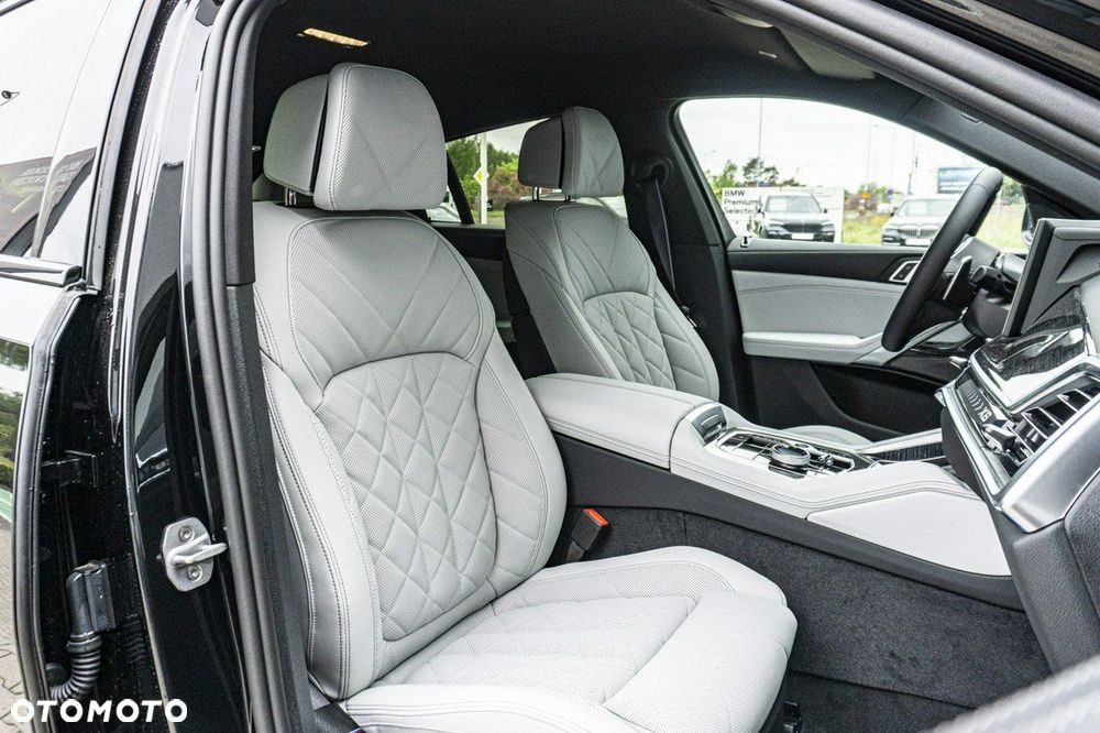 BMW X6 - 25