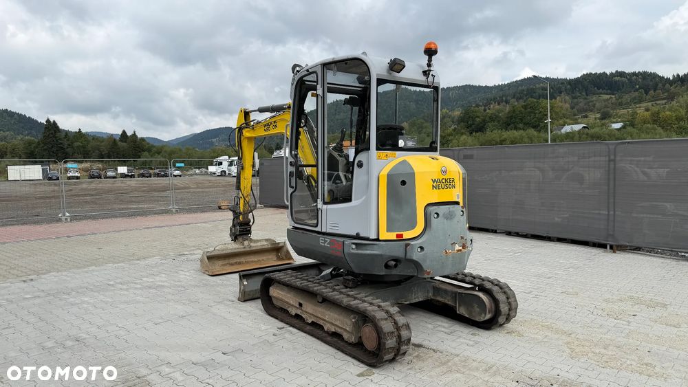 Wacker Neuson EZ38 - 3