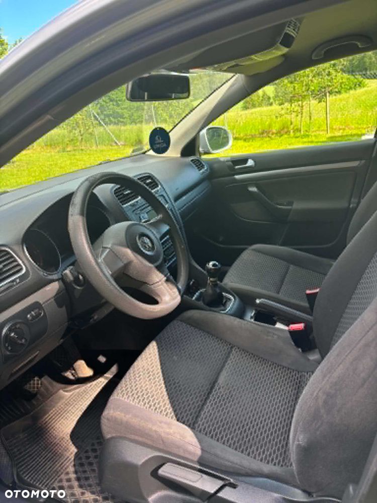 Volkswagen Golf - 5
