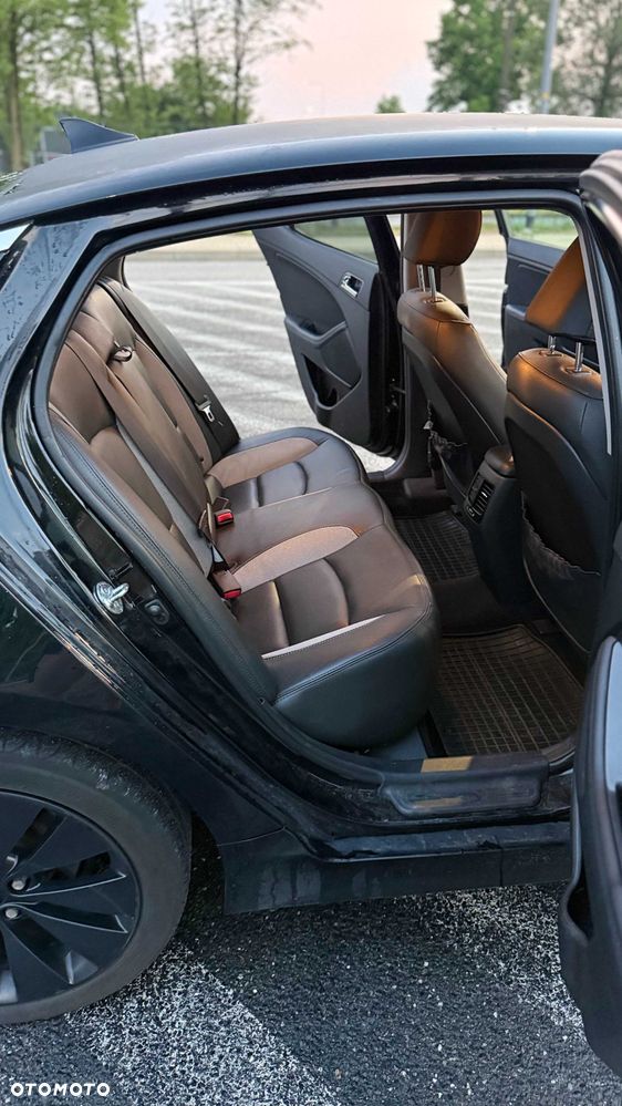 Kia Optima - 8