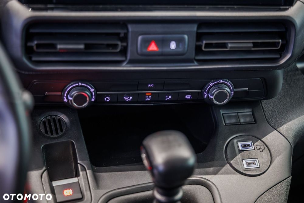 Toyota Proace City - 30