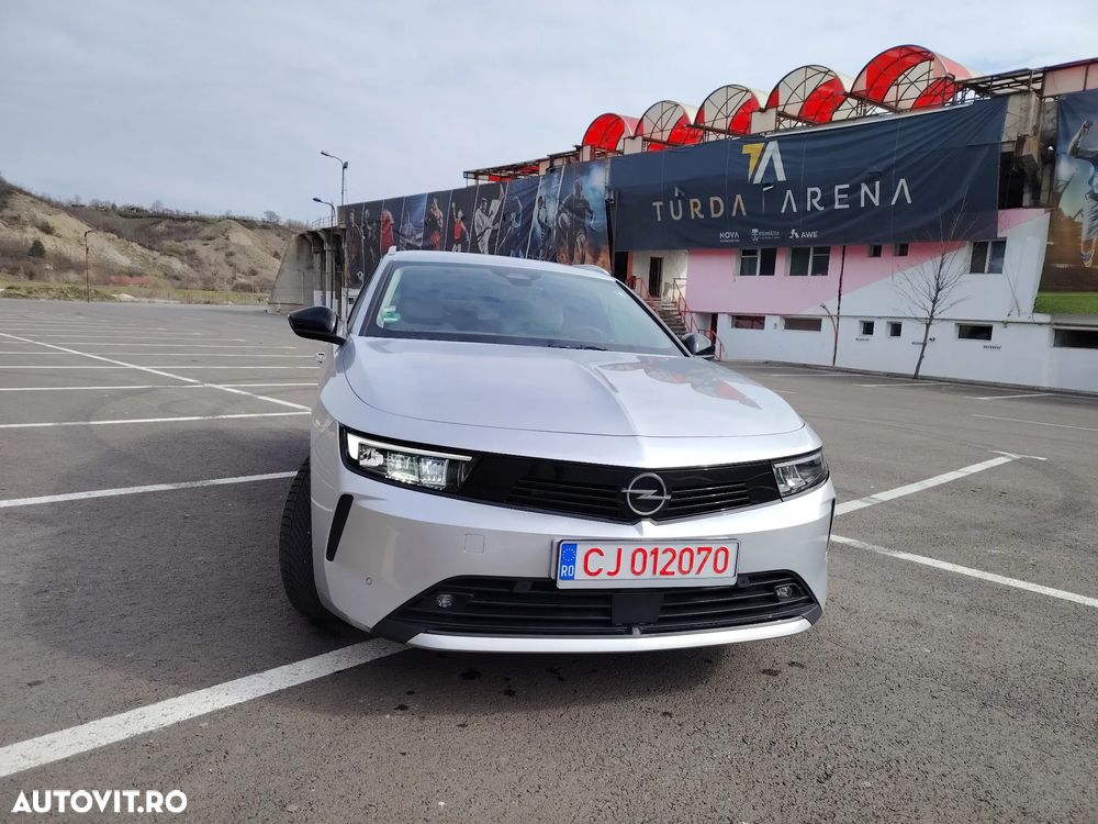 Opel Astra 1.5 D Business Elegance - 1