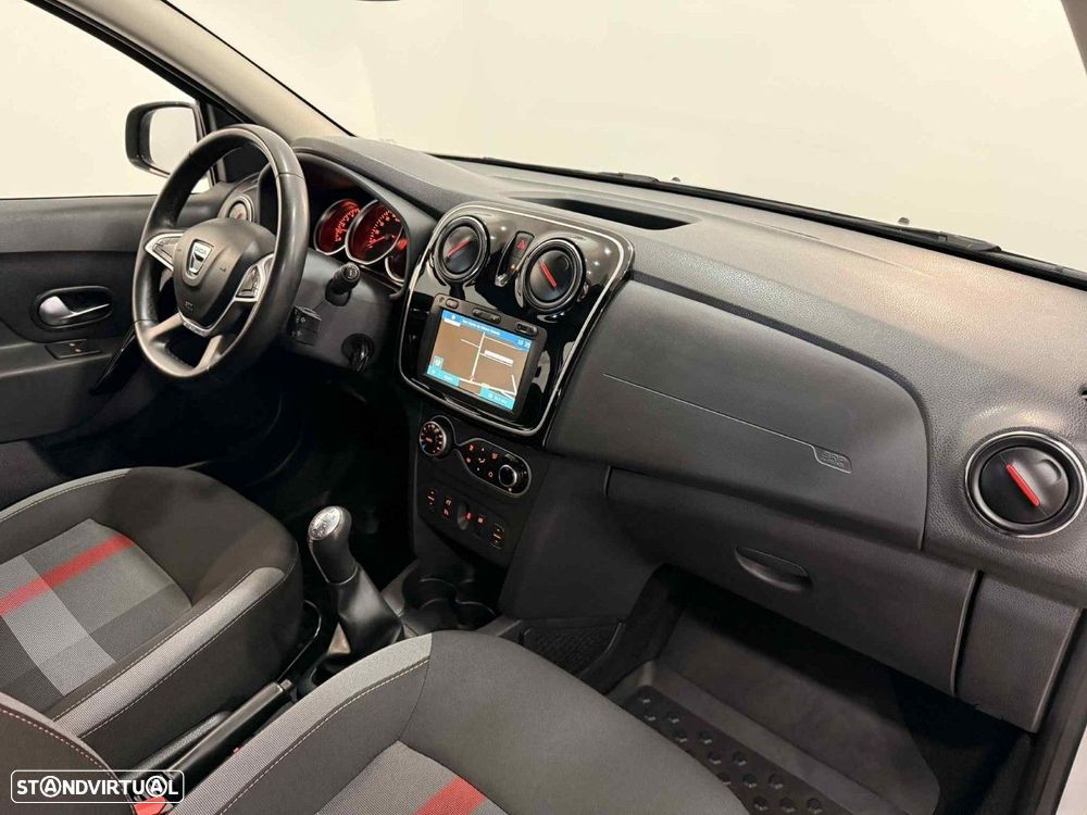 Dacia Logan MCV 0.9 TCe Stepway - 13
