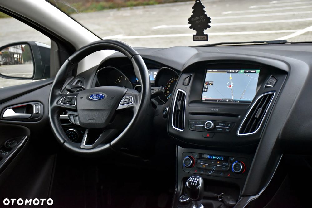 Ford Focus 1.5 TDCi Black Edition - 38