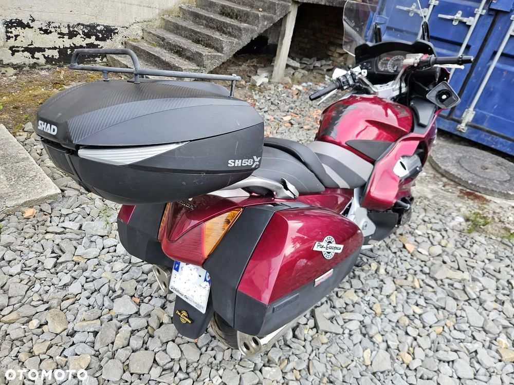 Honda ST - 4