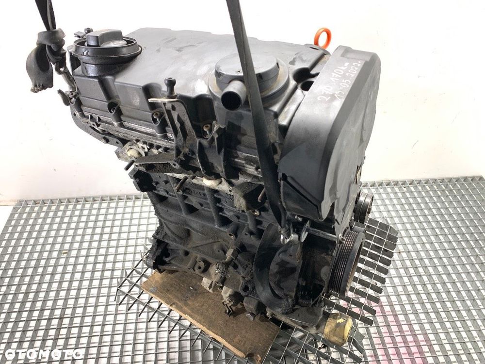 SILNIK  AUDI A4 B7 (8EC) 2004 - 2008 2.0 TDI 103 kW [140 KM] olej napędowy 2004 - 2008 BLB - 6