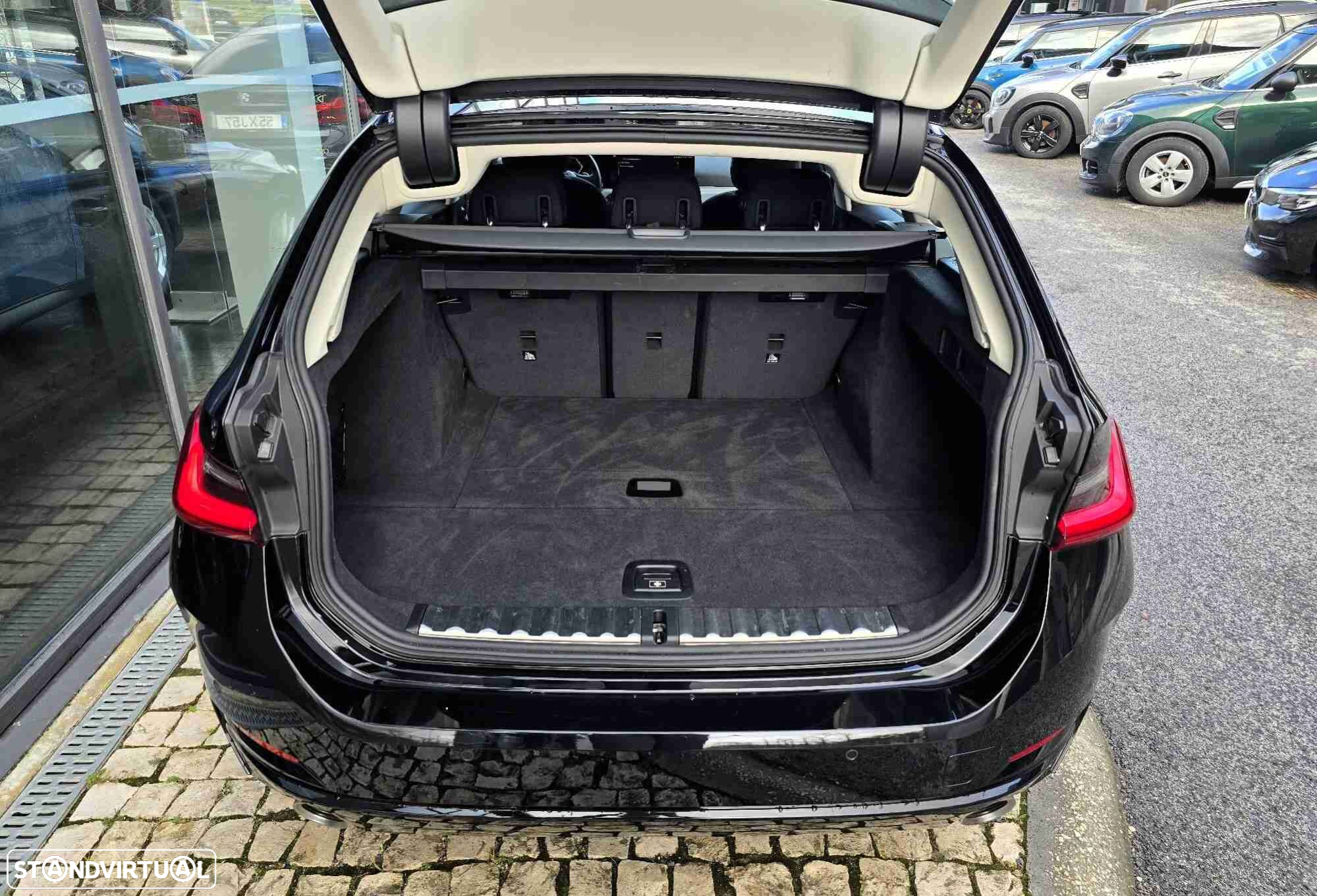 BMW 318 d Touring Auto - 15