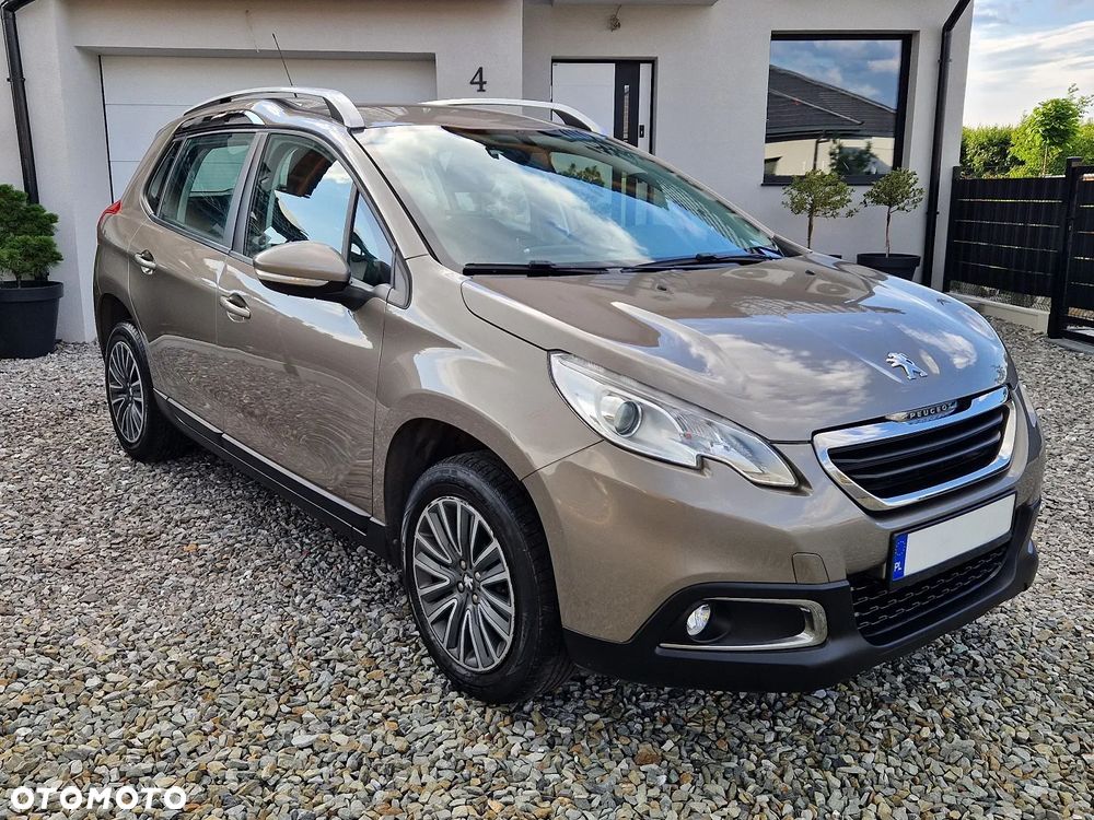 Peugeot 2008 1.2 VTi Allure - 26