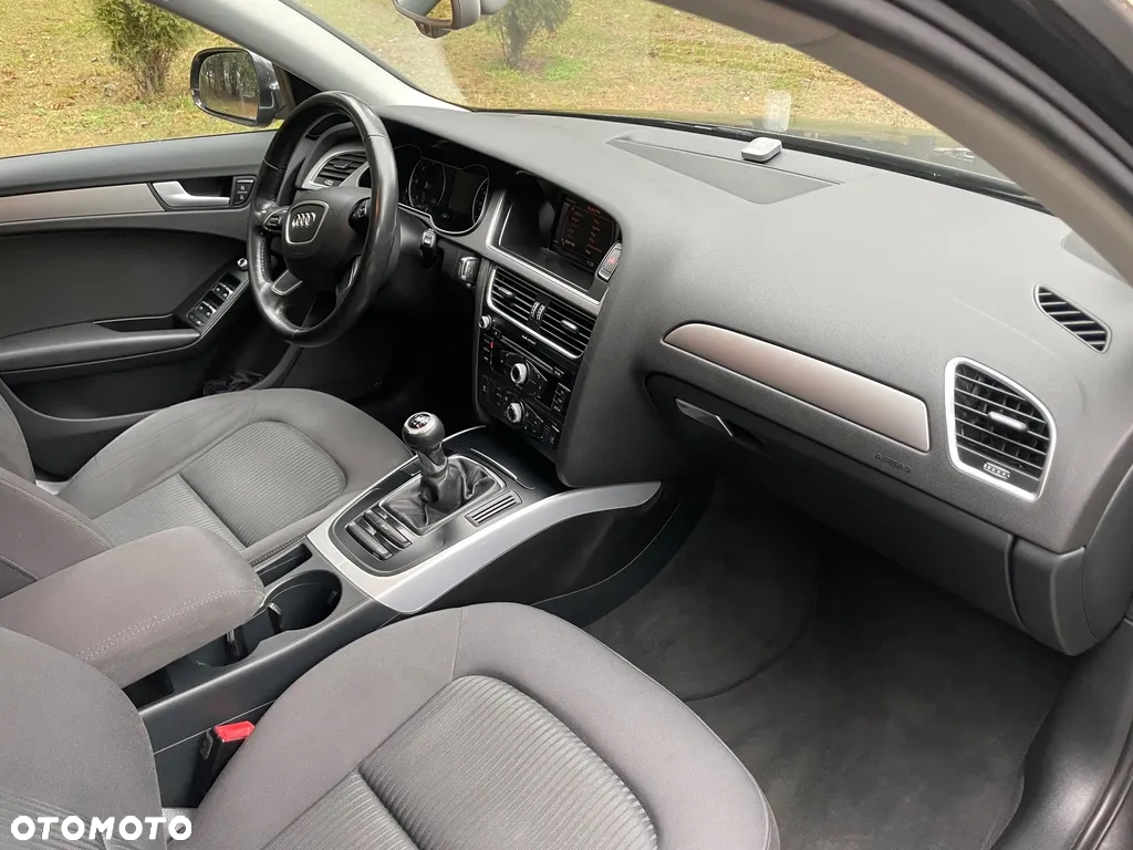 Audi A4 Avant 2.0 TDI DPF Attraction - 10