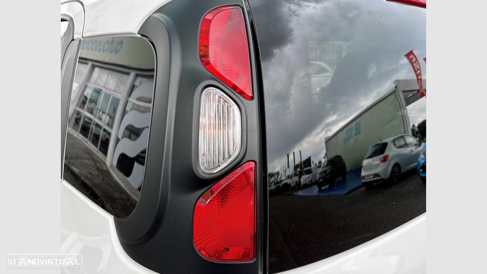 Fiat Panda Pandina 1.0 Hybrid - 32