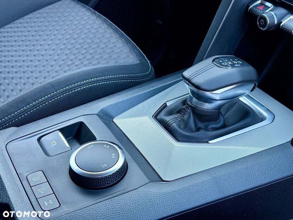 Volkswagen Amarok - 17